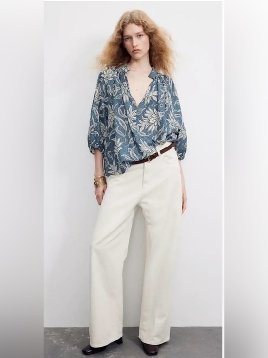 H&M Tops - H&M Blue and White Balloon Sleeve Paisley Blouse-Sz-XL
